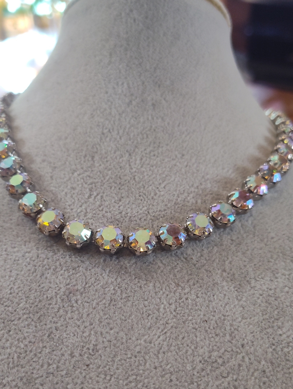 Weiss 1960s Aurora Borealis Crystal Necklace - 16.2 "